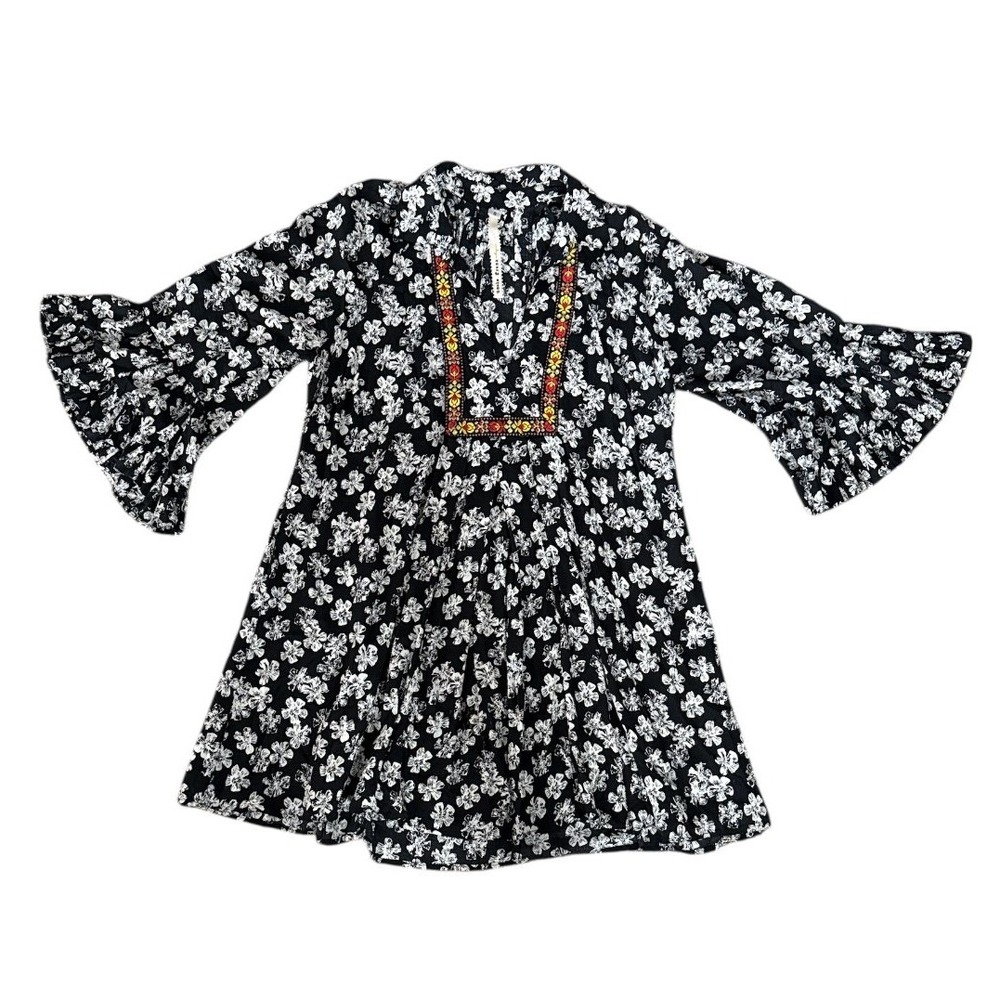 Uncle Frank Dress Size small. Embroidered Black Floral Bell Sleeve Rayon V-Neck
